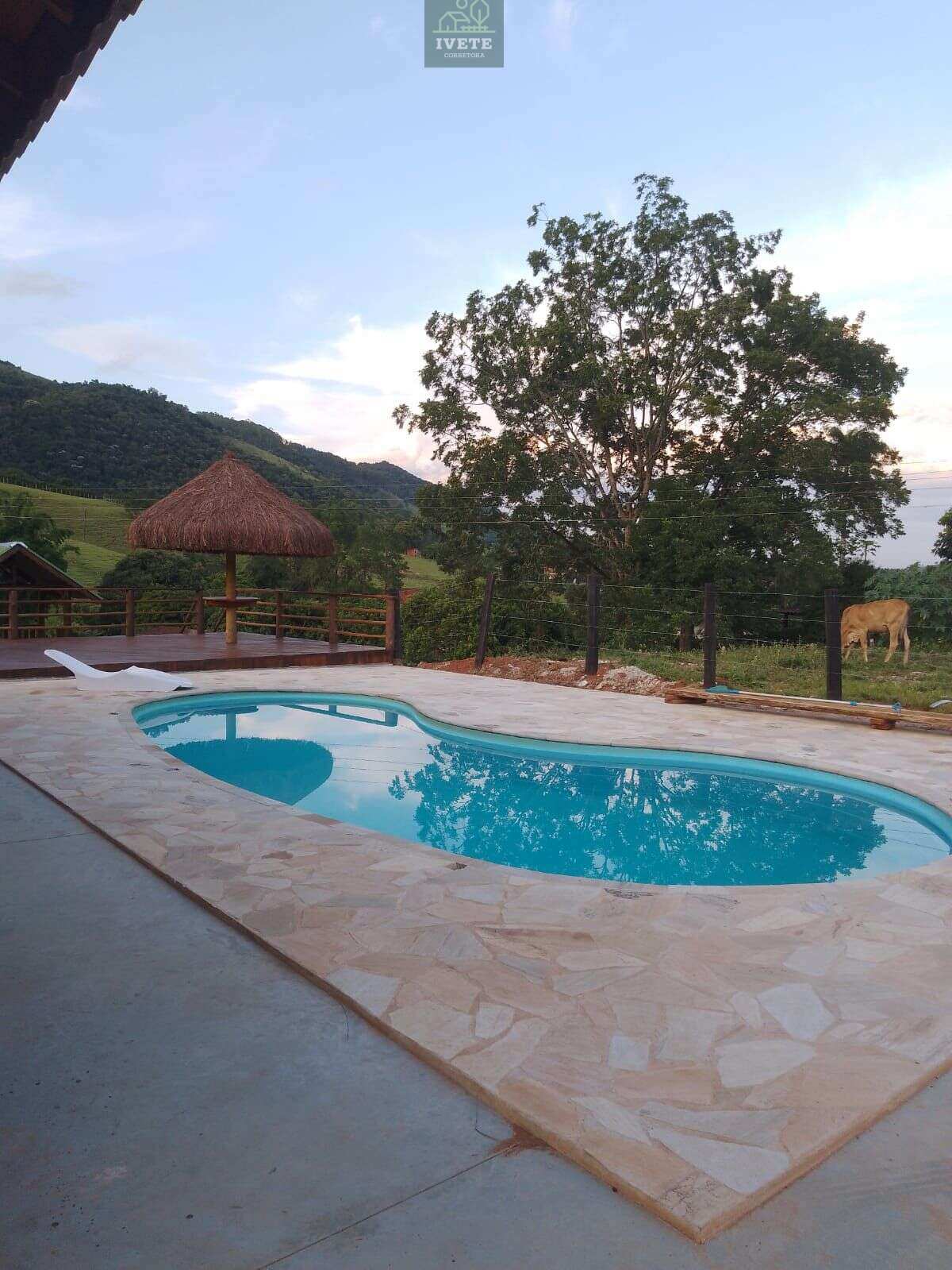 ✳️ 3 CHALÉS PARA 4 PESSOAS - PRONTOS PARA LOCAÇÃO - TERRENO DE 1.000 METROS QUADRADOS - Ivete San Imóveis