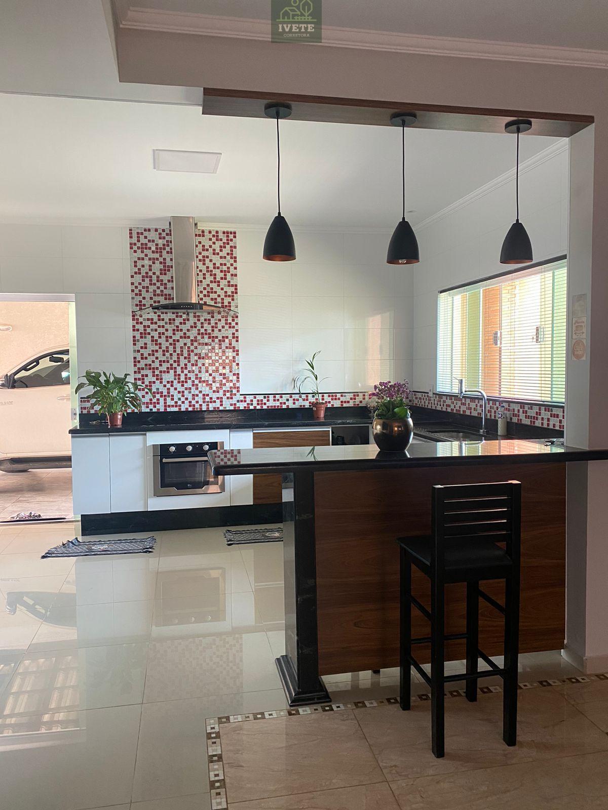 Casa alto padrão CONDOMÍNIO FECHADO - RESIDENCIAL L ÀCQUA POMPÉIA - Socorro – S.P - Ivete San Imóveis