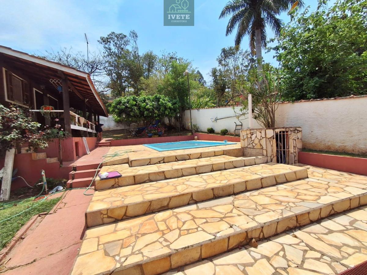 Casa à venda, com 2 quartos, 134m² - Ivete San Imóveis