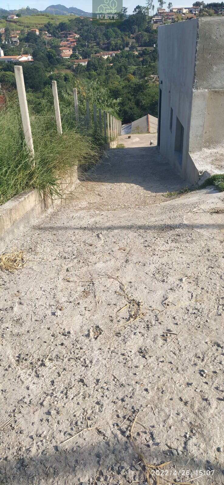 🏠Casa com Piscina à Venda no Jardim da Laje – Lindóia/SP - Ivete San Imóveis