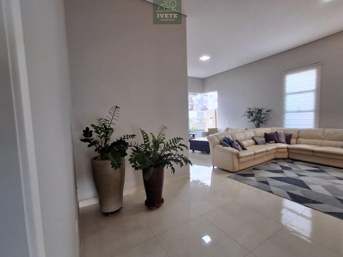 Casa de Alto Padráo em Socorro -Condominio dos Ipês. Lazer Completo - Ivete San Imóveis