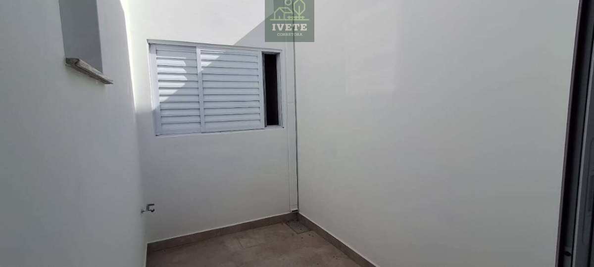 Casa moderna, aconchegante - Ivete San Imóveis