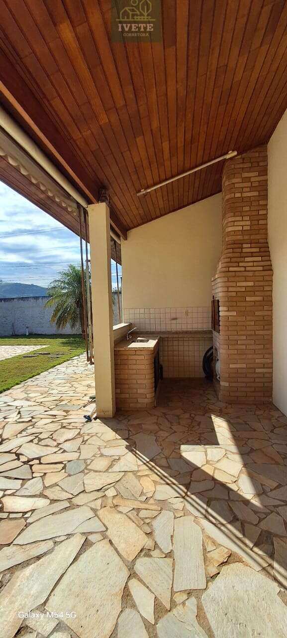 Chácara à venda em Socorro, lavras de baixo, com 3 quartos, 406,67m² - Ivete San Imóveis