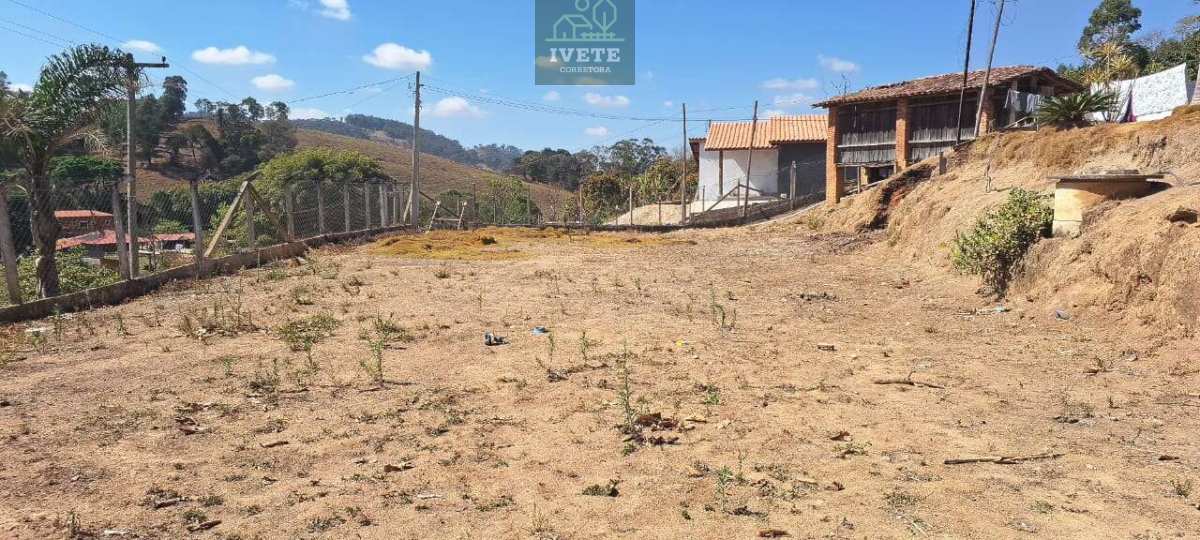 🏡 Chácara com Piscina à Venda no Bairro do Moquem – Socorro/SP - Ivete San Imóveis