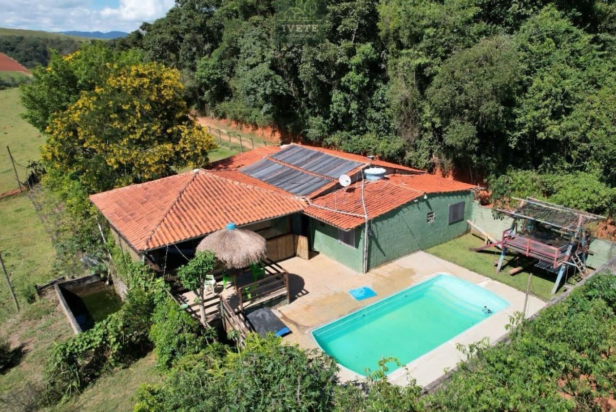 Chácara de Luxo nos Cardosos - Socorro, SP: Seu Refúgio de Sonho na Natureza