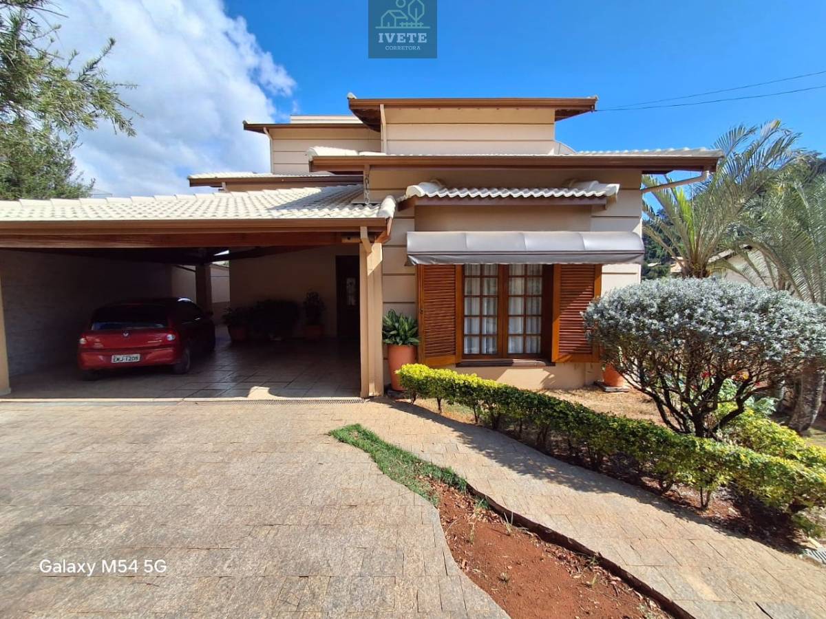 CASA MARAVILHOSA EM CONDOMINIO - Ivete San Imóveis