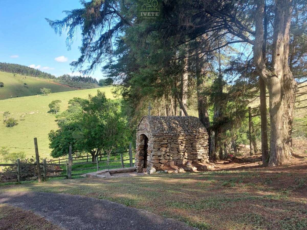 🏡Excelente chácara no Bairro Visconde com vista para as montanhas - Ivete San Imóveis