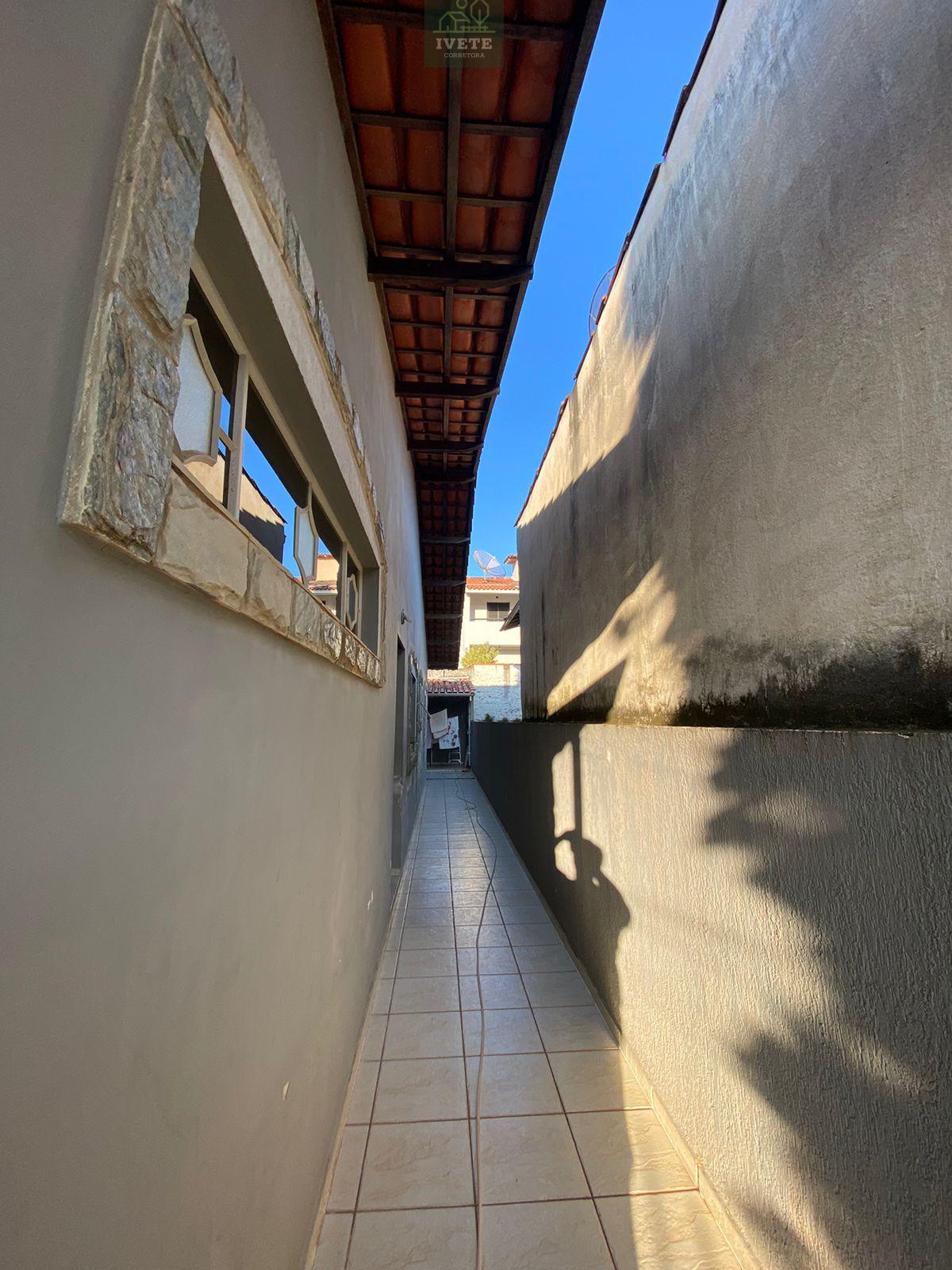 OPORTUNIDADE DE CASA EM SOCORRO BAIRRO EXCELENTE PADRÃO - Ivete San Imóveis