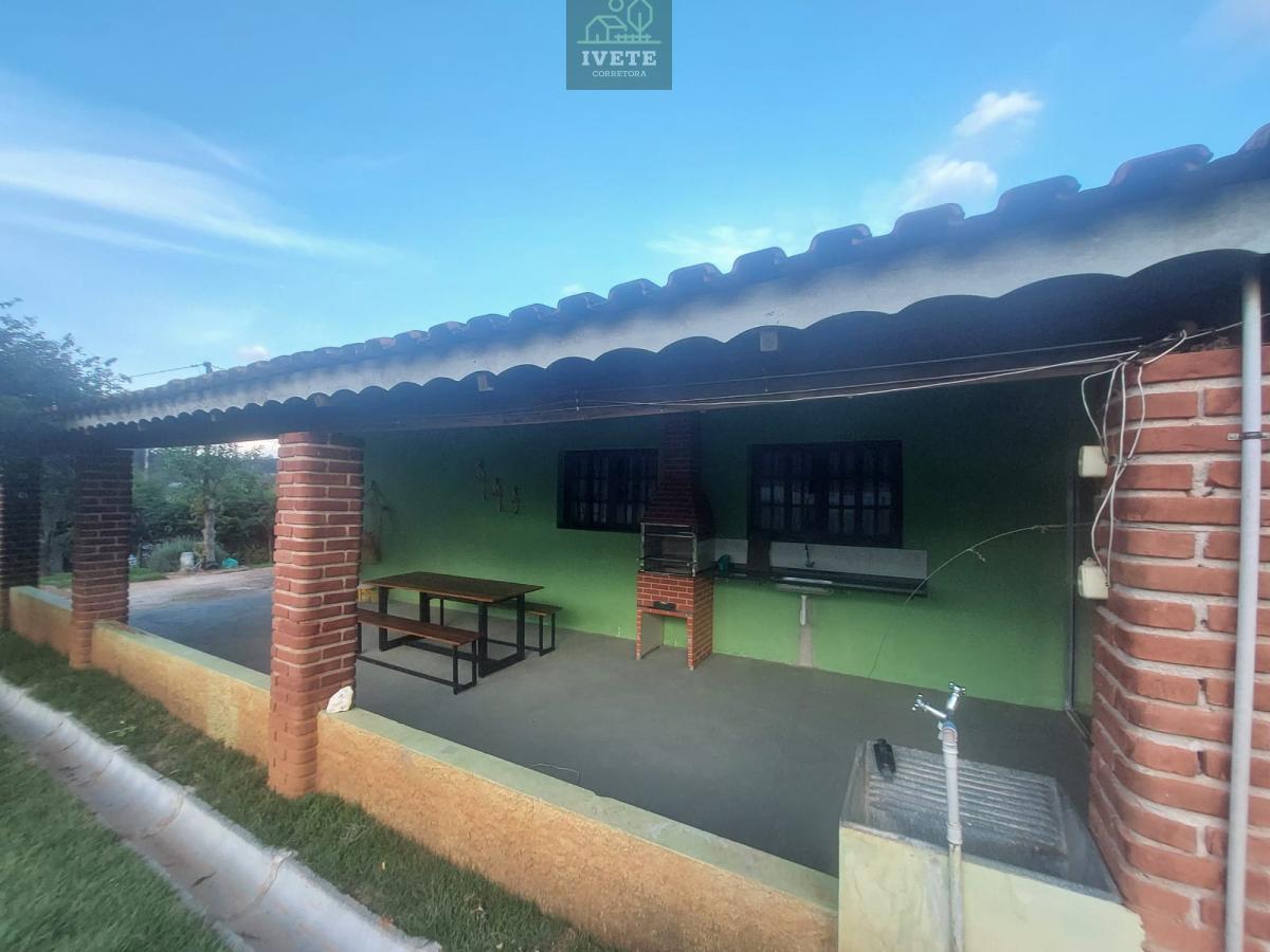 OPORTUNIDADE EM MONTE ALEGRE DO SUL-COM PISCINA - Ivete San Imóveis