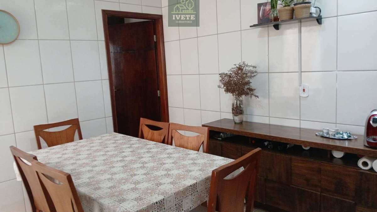 SOCORROSP   CASA A VENDA  NO JARDIM CARVALHO, PRÓXIMO AO CENTRO - Ivete San Imóveis