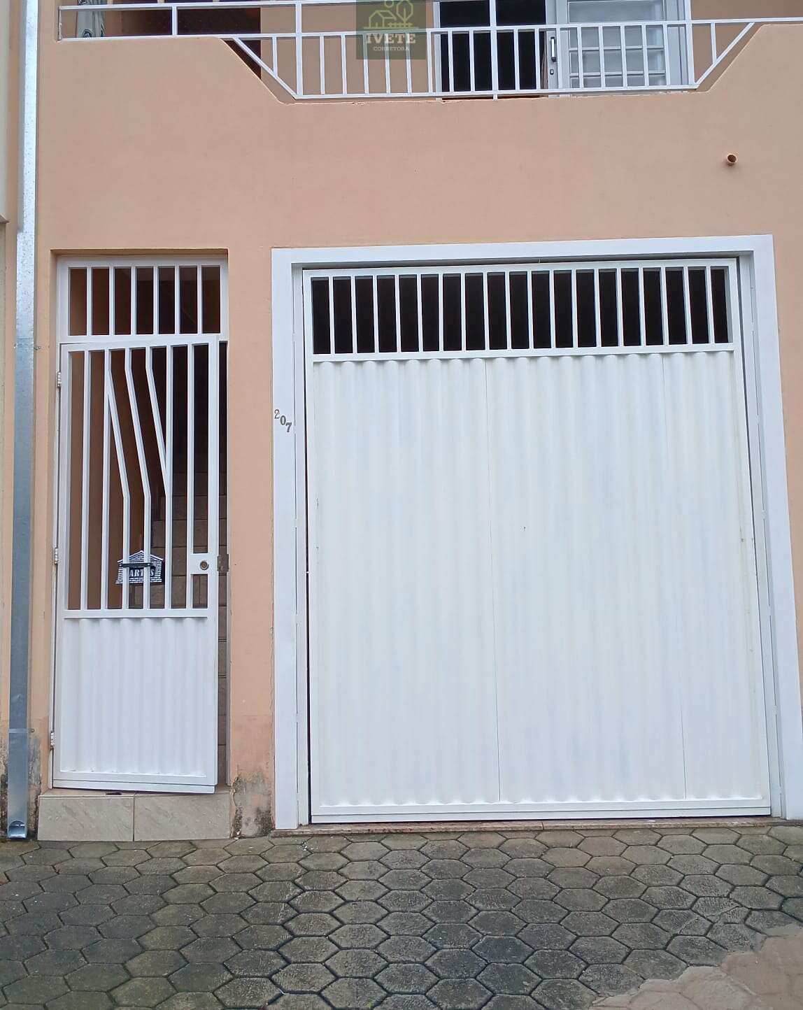 SOCORROSP   CASA A VENDA  NO JARDIM CARVALHO, PRÓXIMO AO CENTRO - Ivete San Imóveis