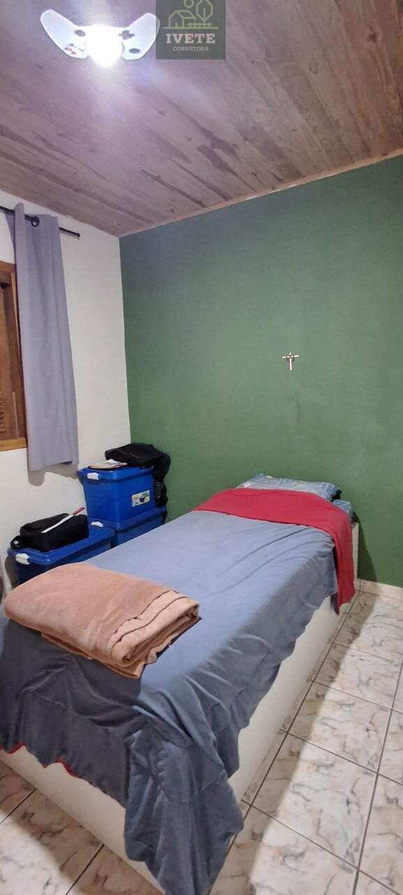 SOCORROSP LINDA CASA A VENDA LOCALIZADA NO BAIRRO DOS RUBINS - Ivete San Imóveis