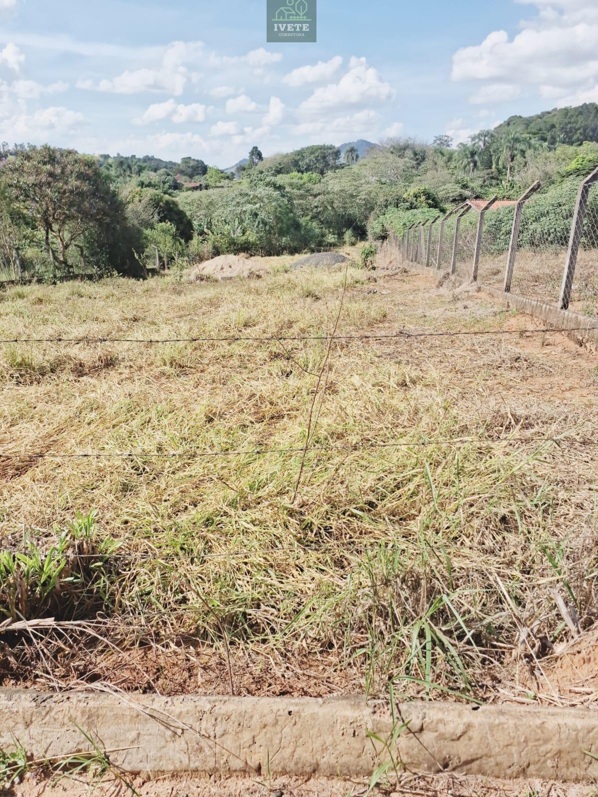 TERRENO 1000m2 BAIRRO LAVRAS DE BAIXO EM SOCORRO - SP - Ivete San Imóveis