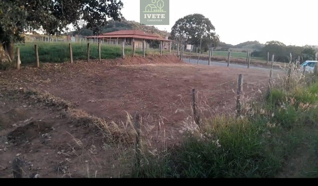Terreno em Socorro, no asfalto 1.000m2.Excelente - Ivete San Imóveis